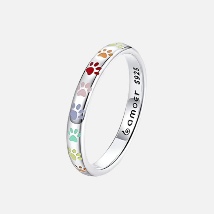 Hringur úr sterlingssilfri með loppuförum