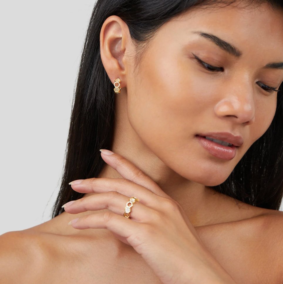 Hunangsmynsturhringur úr gulli og kristal