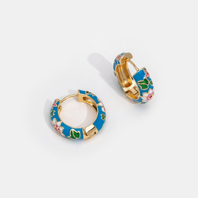 Gullhringlaga eyrnalokkar með blómum