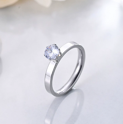 Mira Castelle hringur